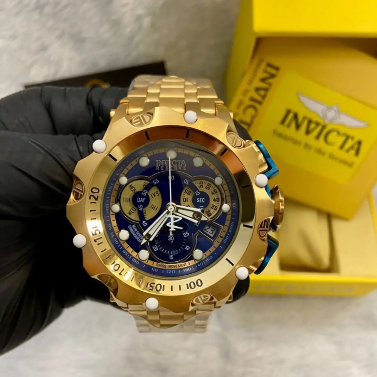 Relógio Invicta Reserve Venom 27791 – Dourado com Mostrador Azul - Image 2
